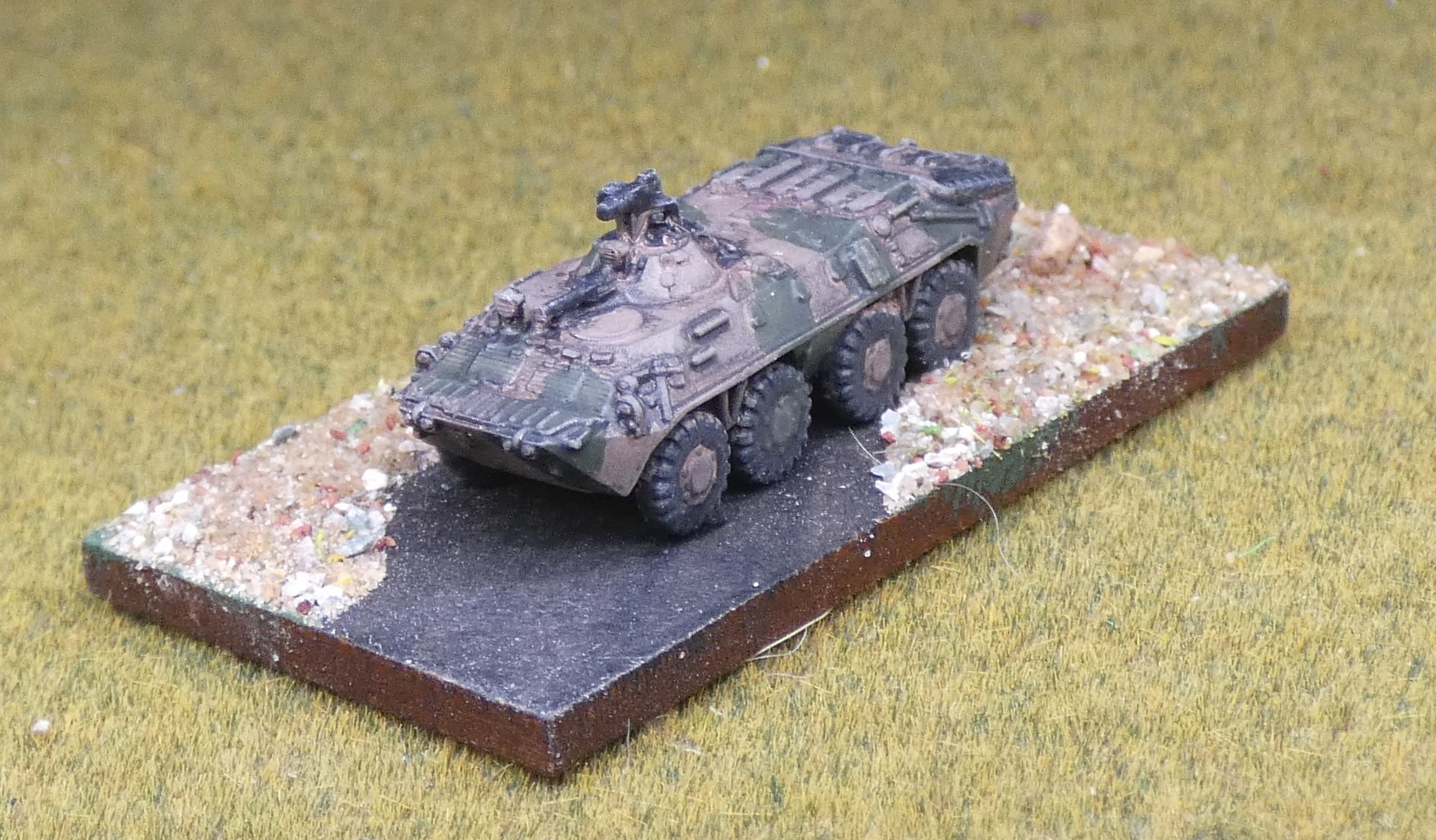 RM0264 – BTR-70 with AGL. Pack of 4 models.